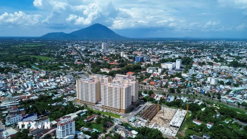 Quốc hội làm việc liên quan đến Luật chứng khoán, lĩnh vực công thương và nhà ở
