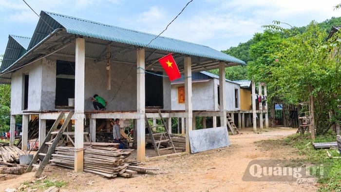 Dân Hóa: Đẩy nhanh tiến độ xóa nhà tạm ở vùng biên giới