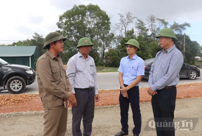 Sớm giải quyết vướng mắc để đẩy nhanh tiến độ dự án Quốc lộ 15D