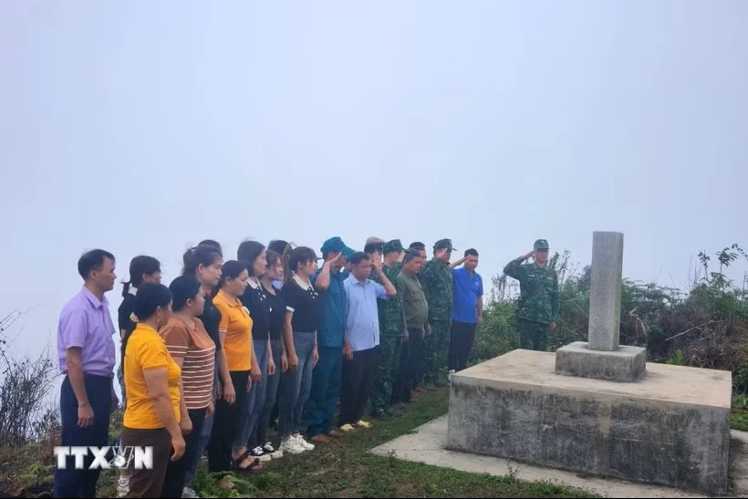 Tổ chức Phong trào Toàn dân xây dựng nền quốc phòng vững mạnh, hiện đại trên cả nước. (Ảnh: Huy Thái/TTXVN phát)