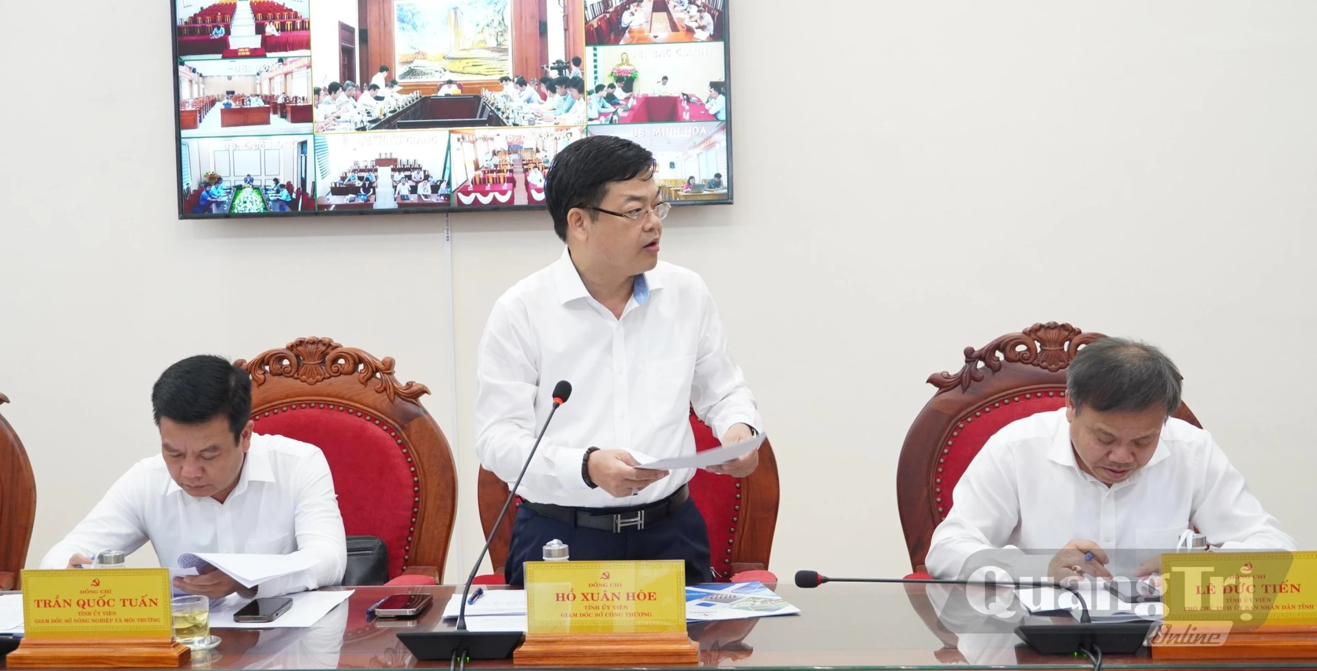 Lãnh đạo Sở Công Thương báo cáo tại buổi làm việc - Ảnh: Q.V