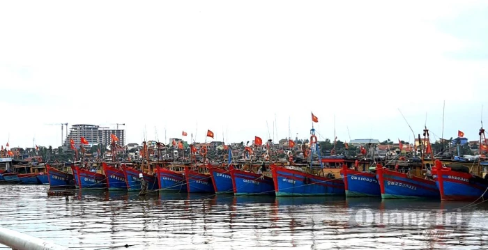 Phường Đồng Hới: Phấn đấu 100% bến neo đậu tàu, thuyền an toàn về phòng cháy, chữa cháy