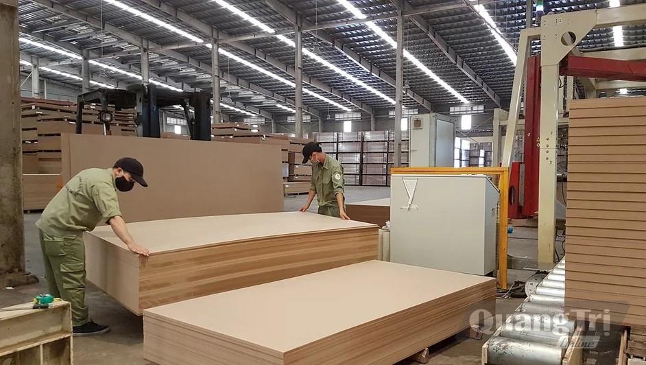 Quá trình hiện đại hoá sản xuất đòi hỏi nguồn nhân lực chất lượng cao- Ảnh: Mai Linh