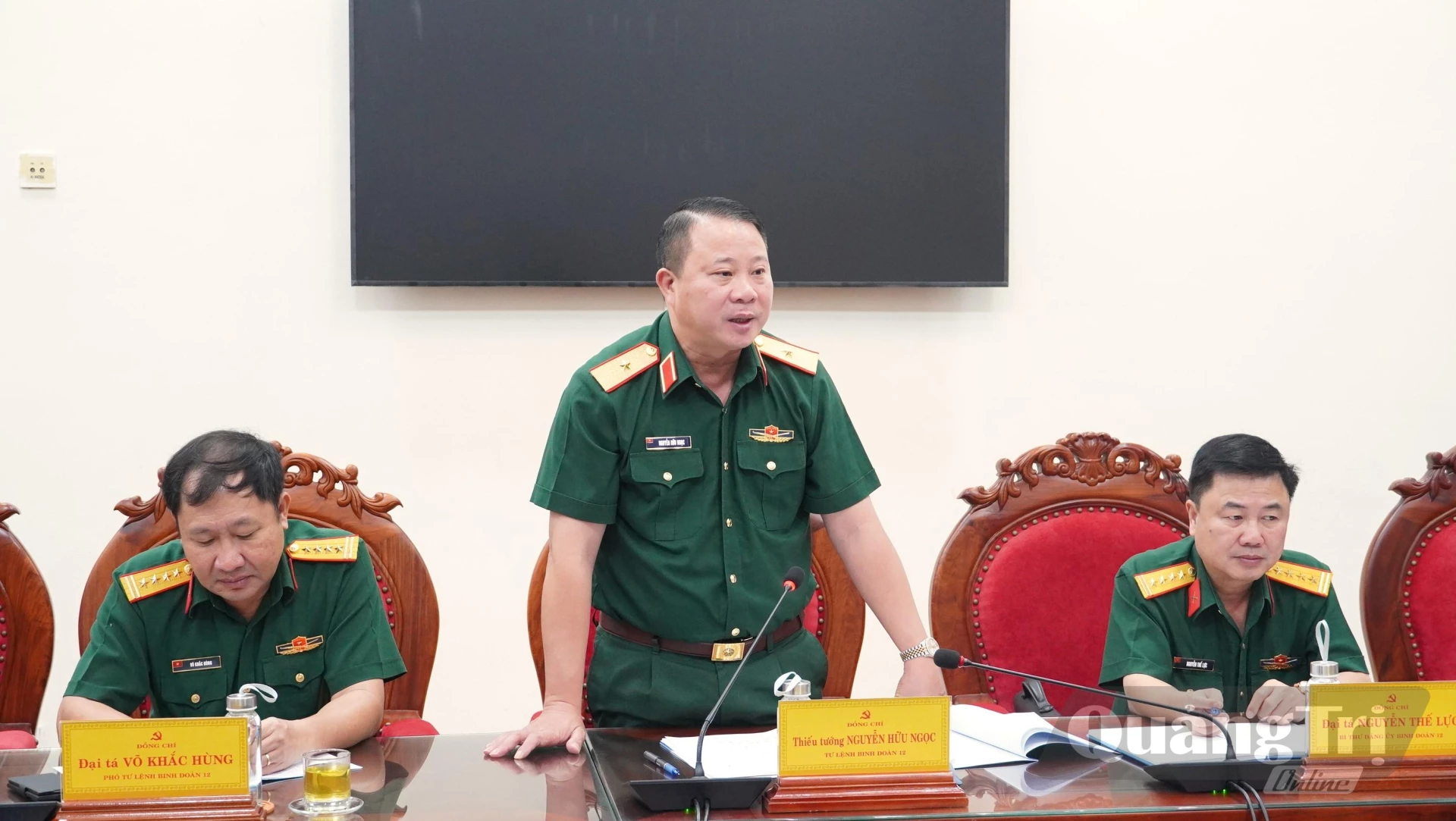 Thiếu tướng Nguyễn Hữu Ngọc, Tư lệnh Binh đoàn 12 đề xuất triển khai các dự án - Ảnh: Q.V