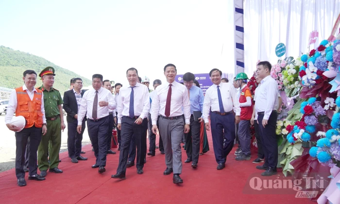 Lãnh đạo tỉnh tham dự lễ khởi công dự án Nhà máy nhiệt điện LNG Quảng Trạch II