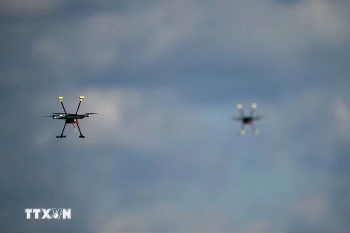 Israel giới thiệu hệ thống đánh chặn UAV không sử dụng đầu đạn nổ