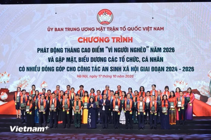 Phát động Tháng cao điểm 'Vì người nghèo' và vinh danh 225 tập thể, cá nhân