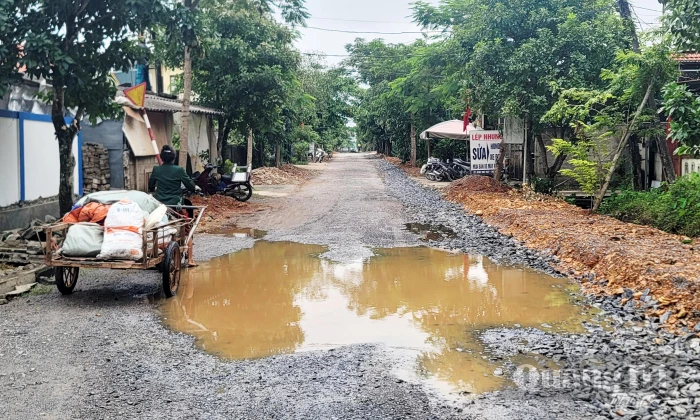 Xã Trường Ninh: Khắc phục, sửa chữa nhiều tuyến đường giao thông xuống cấp