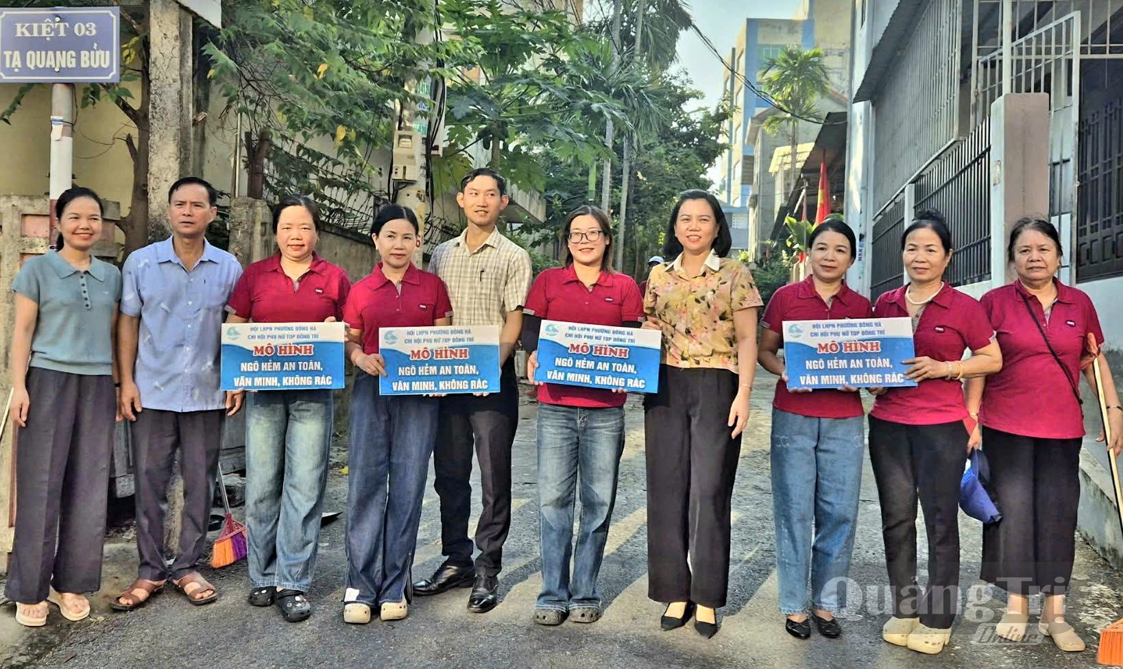 Ra mắt mô hình “Ngõ hẻm an toàn, văn minh, không rác” tại các khu dân cư trên địa bàn phường Đông Hà - Ảnh: K.S
