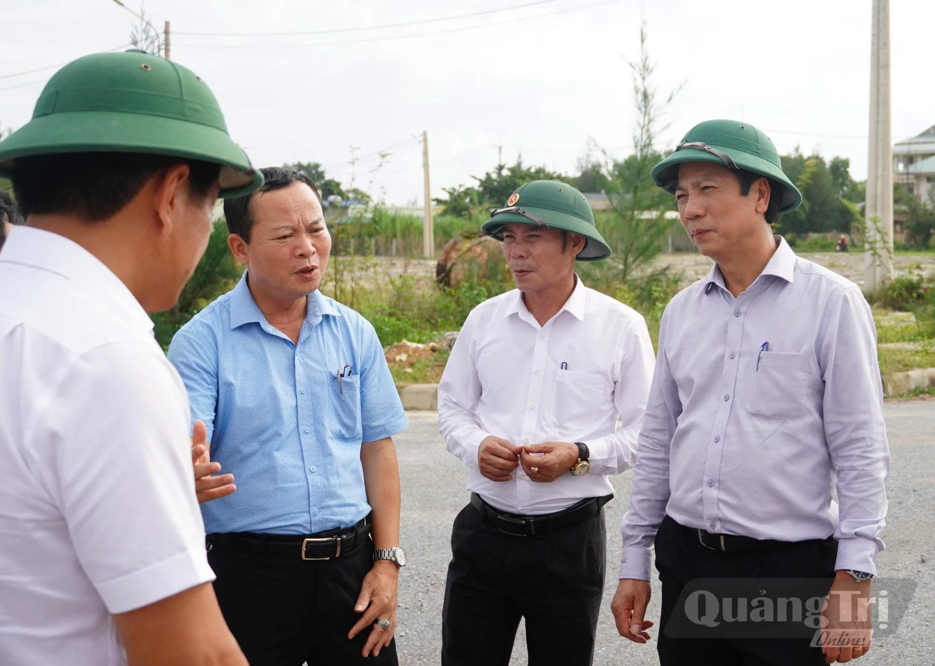 Kiểm tra, tháo gỡ vướng mắc dự án Hạ tầng kỹ thuật phục vụ giải phóng mặt bằng mở rộng cảng Cửa Việt
