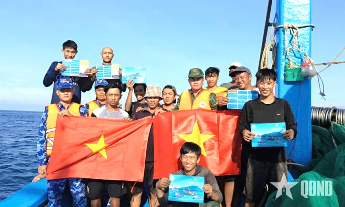 Bộ đội Biên phòng quyết liệt ngăn chặn khai thác hải sản bất hợp pháp