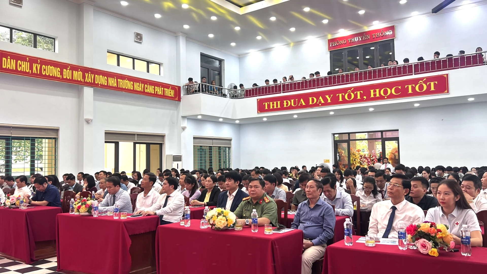 Đại biểu tham dự Lê khai giảng