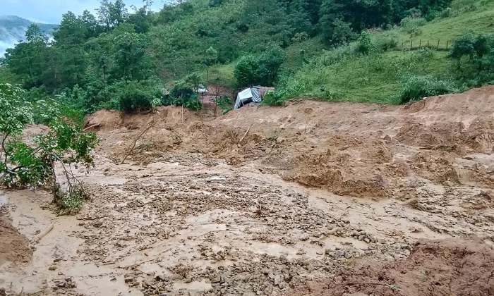 Mưa lũ làm 5 người chết và mất tích, 3 người bị thương