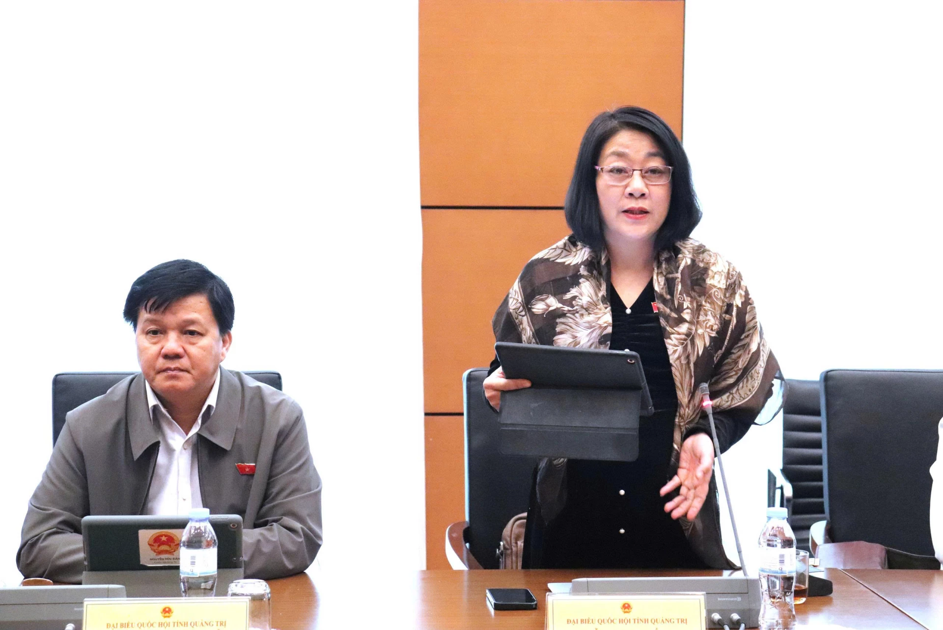 đại biểu Nguyễn Mạnh Cường - Phó Chủ nhiệm Ủy ban Pháp luật của Quốc hội, ĐBQH tỉnh Quảng Trị, bày tỏ sự băn khoăn về tính thời điểm và sự ổn định của hệ thống pháp luật