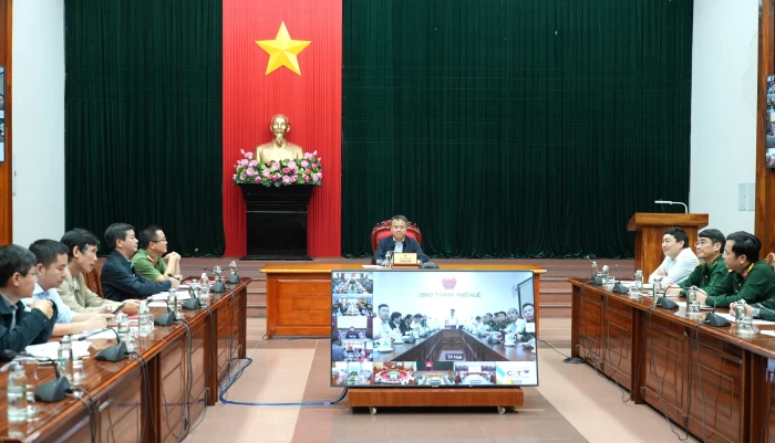 Phòng, chống ứng phó khẩn cấp với bão số 13