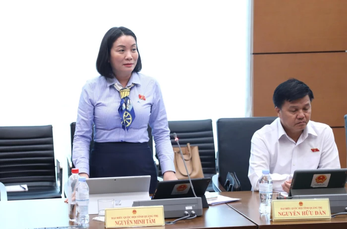 Đại biểu Quốc hội thảo luận, góp ý nhiều dự án luật