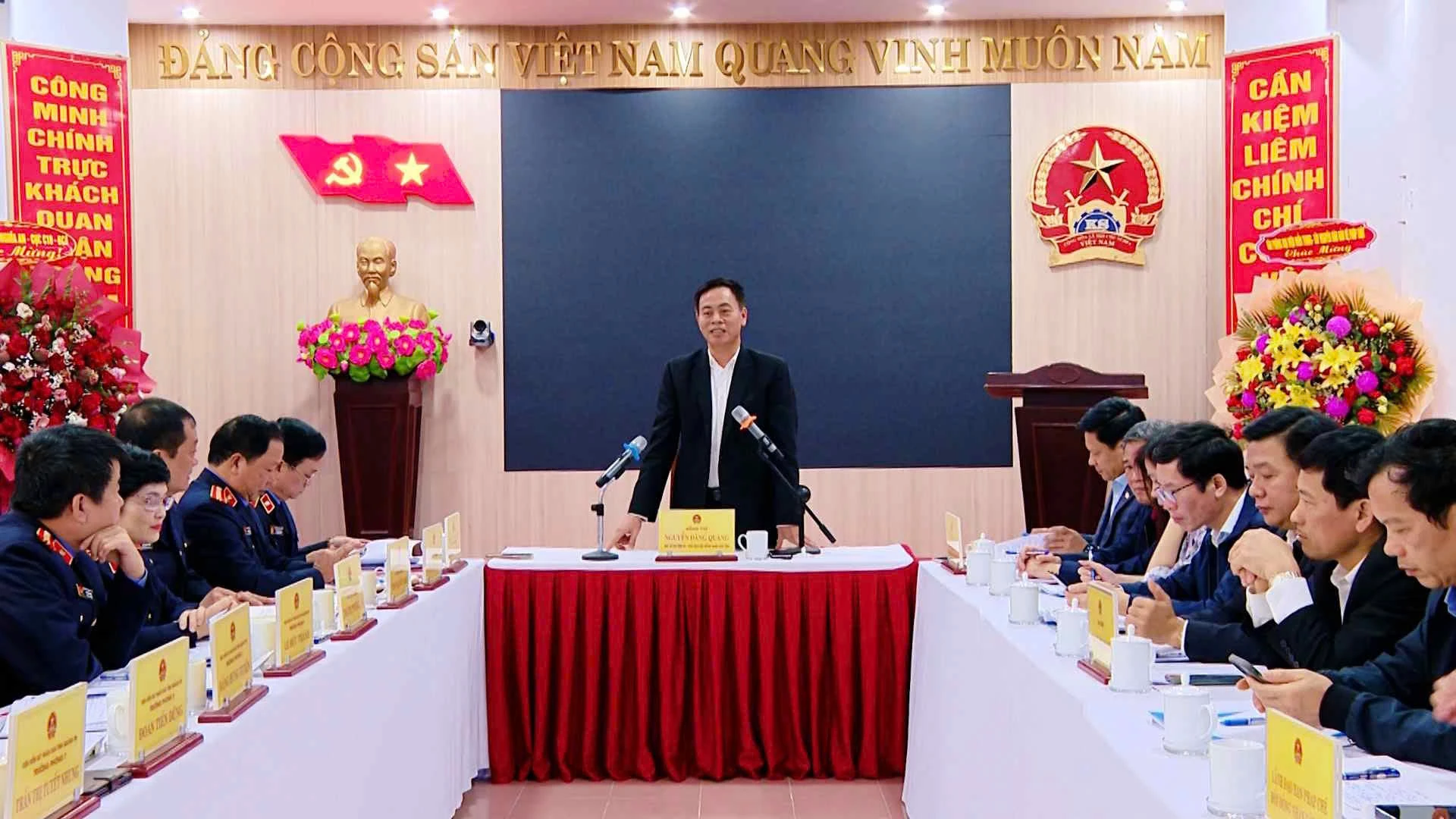 Thường trực HĐND tỉnh làm việc với Viện Kiểm sát nhân dân tỉnh