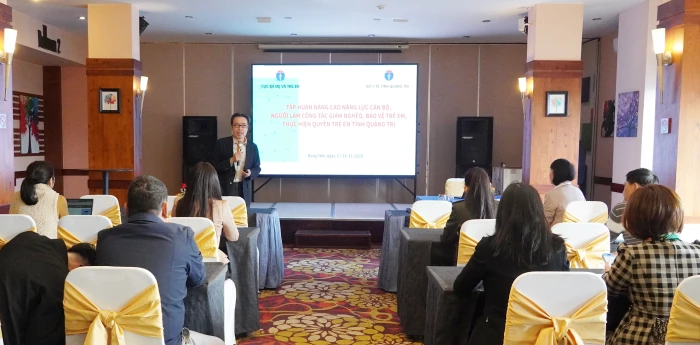 Nâng cao năng lực cho cán bộ, người làm công tác giảm nghèo, bảo vệ trẻ em