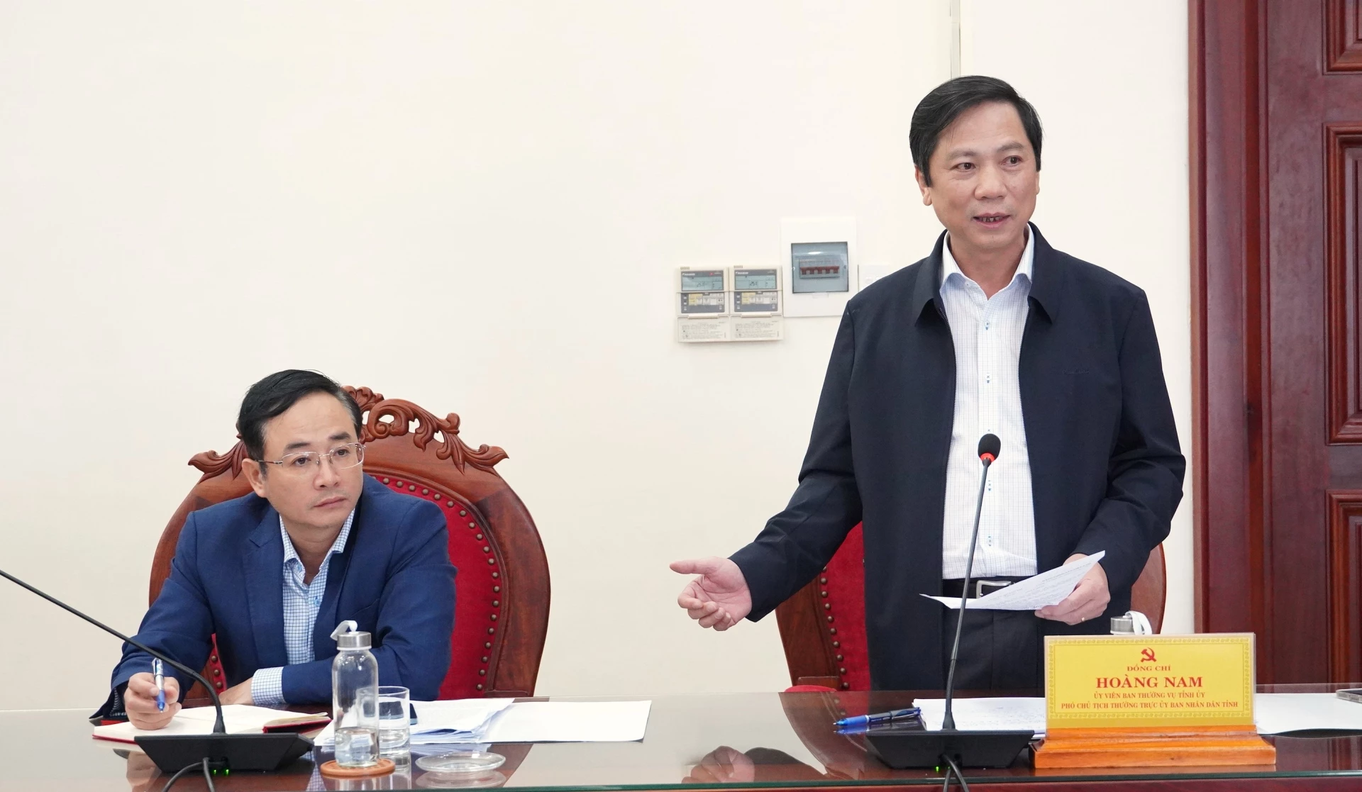 Đồng chí Hoàng Nam, Phó Chủ tịch Thường trực UBND tỉnh phát biểu tại buổi làm việc - Ảnh: QV