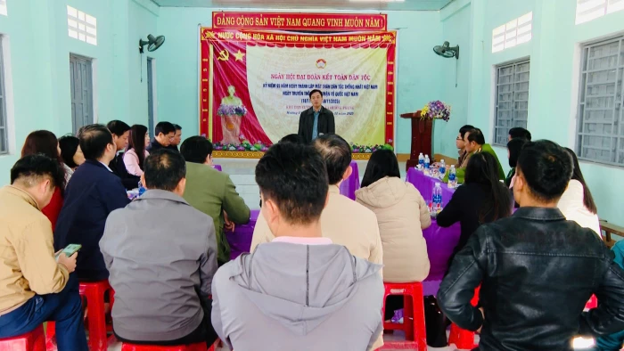 Thường trực HĐND tỉnh Quảng Trị làm việc với UBND xã Hướng Phùng