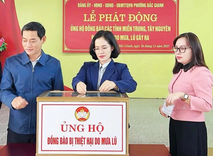 Phường Bắc Gianh: Ủng hộ đồng bào miền Trung, Tây Nguyên bị thiệt hại do mưa lũ hơn 200 triệu đồng