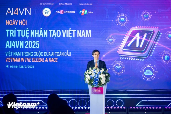 Ông Bùi Hoàng Phương - Thứ trưởng Bộ Khoa học và Công nghệ phát biểu khai mạc tại Ngày hội Trí tuệ nhân tạo - AI4VN 2025. (Ảnh: Minh Sơn/Vietnam+)