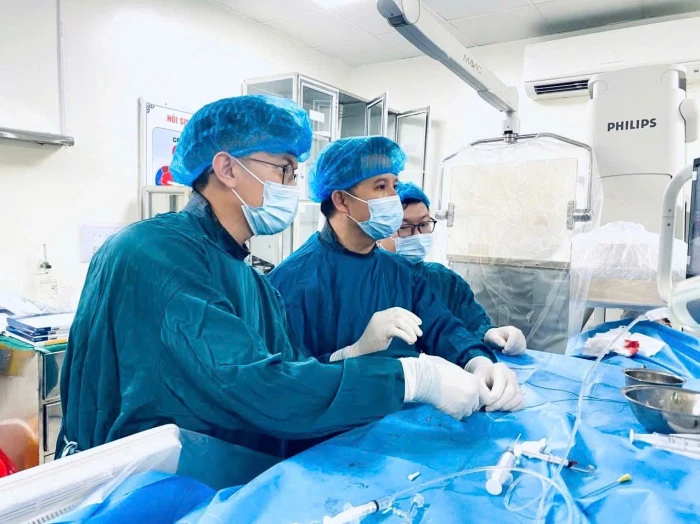 Cứu sống bệnh nhân ho ra máu bằng phương pháp nút mạch