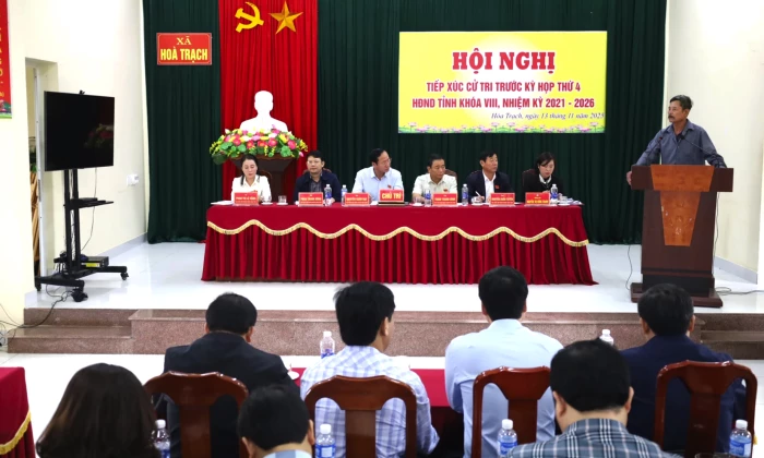 Đại biểu HĐND tỉnh tiếp xúc cử tri trước kỳ họp thứ 4