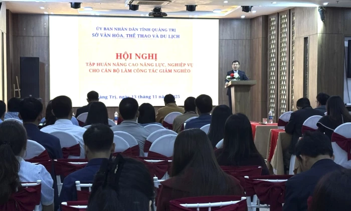 Nâng cao nghiệp vụ cho cán bộ làm công tác truyền thông giảm nghèo