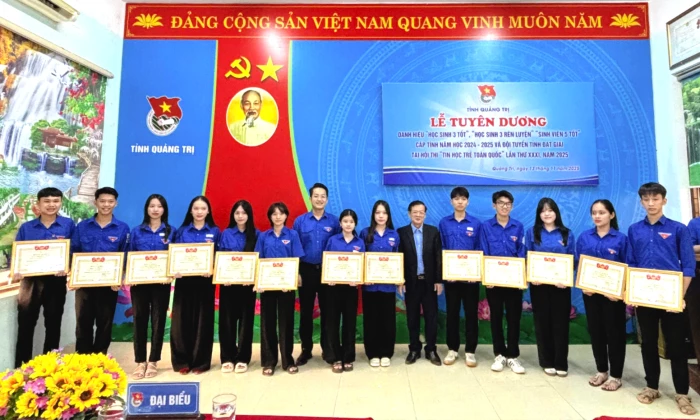 Tuyên dương 'Học sinh 3 tốt', 'Học sinh 3 rèn luyện', 'Sinh viên 5 tốt' cấp tỉnh năm học 2024-2025