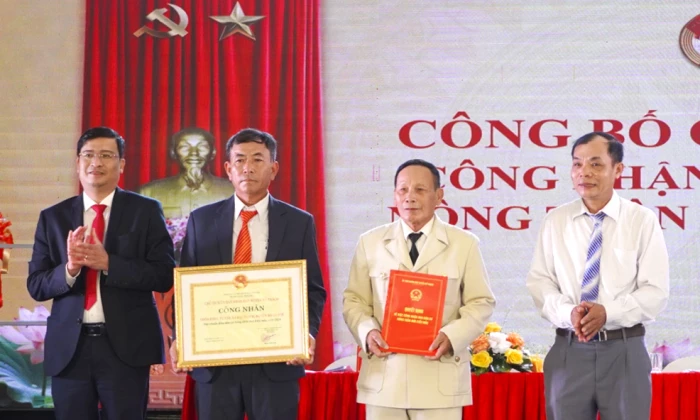 Công nhận Khu dân cư nông thôn mới kiểu mẫu Phúc Tự Tây