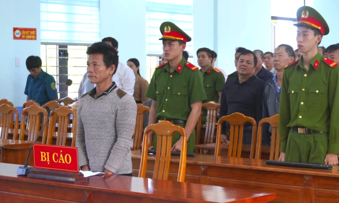 Xét xử lưu động vụ án vi phạm khai thác IUU tại xã Đông Trạch