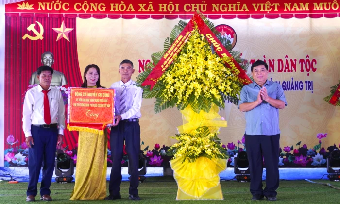 Đồng chí Phó Thủ tướng Chính phủ Nguyễn Chí Dũng dự Ngày hội "Đại đoàn kết toàn dân tộc” tại tỉnh Quảng Trị
