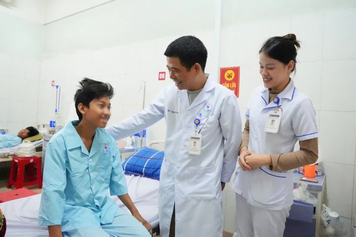 Cứu sống nam sinh bị đa chấn thương nguy kịch