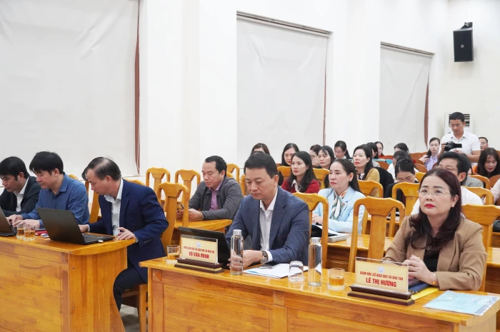 Quán triệt Nghị quyết số 71 và Luật Nhà giáo: Xác định nhiều nhiệm vụ đột phá cho ngành Giáo dục