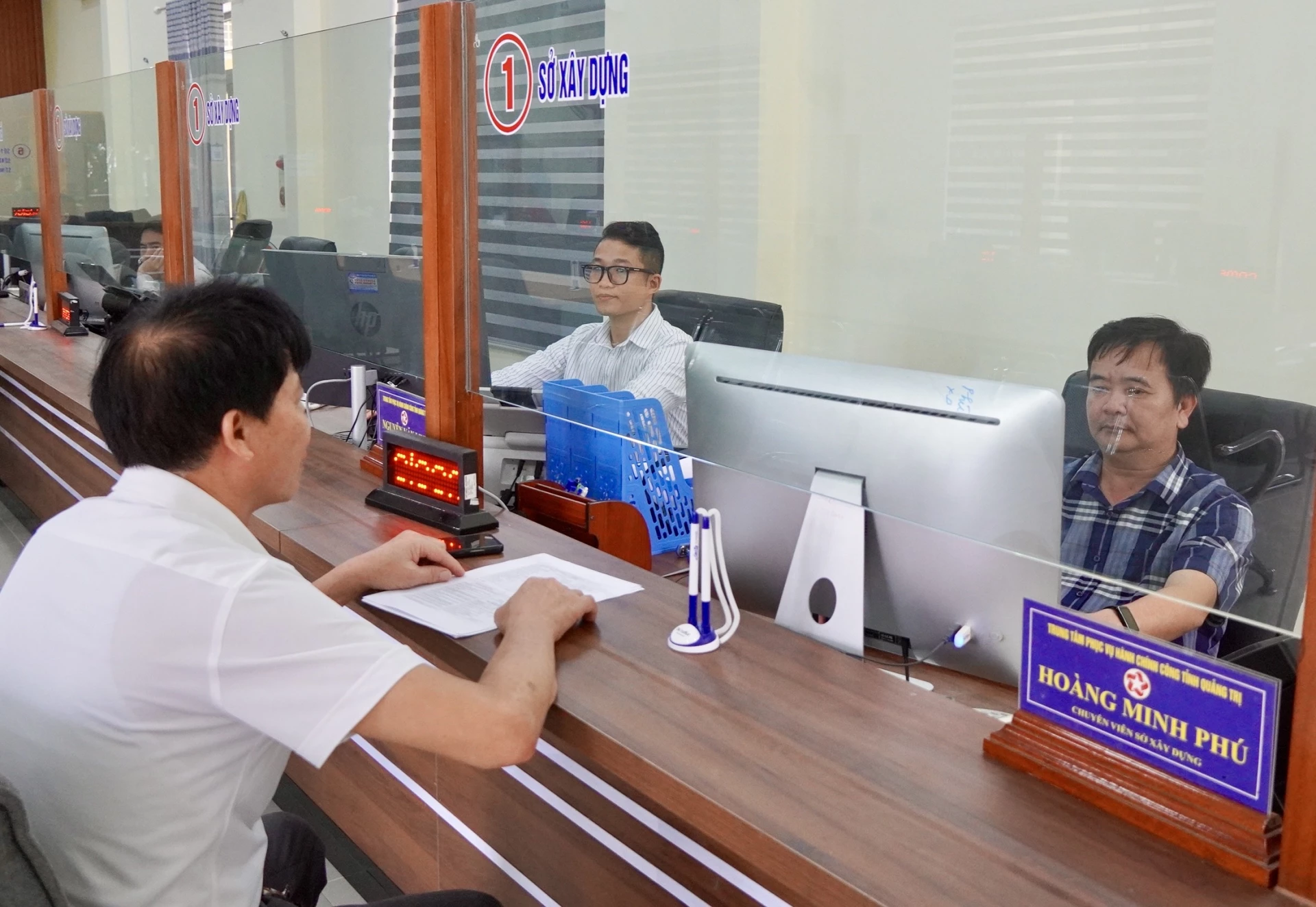 Sở Xây dựng đẩy mạnh cải cách thủ tục hành chính nhằm phục vụ người dân và doanh nghiệp ngày càng tốt hơn - Ảnh: T.A