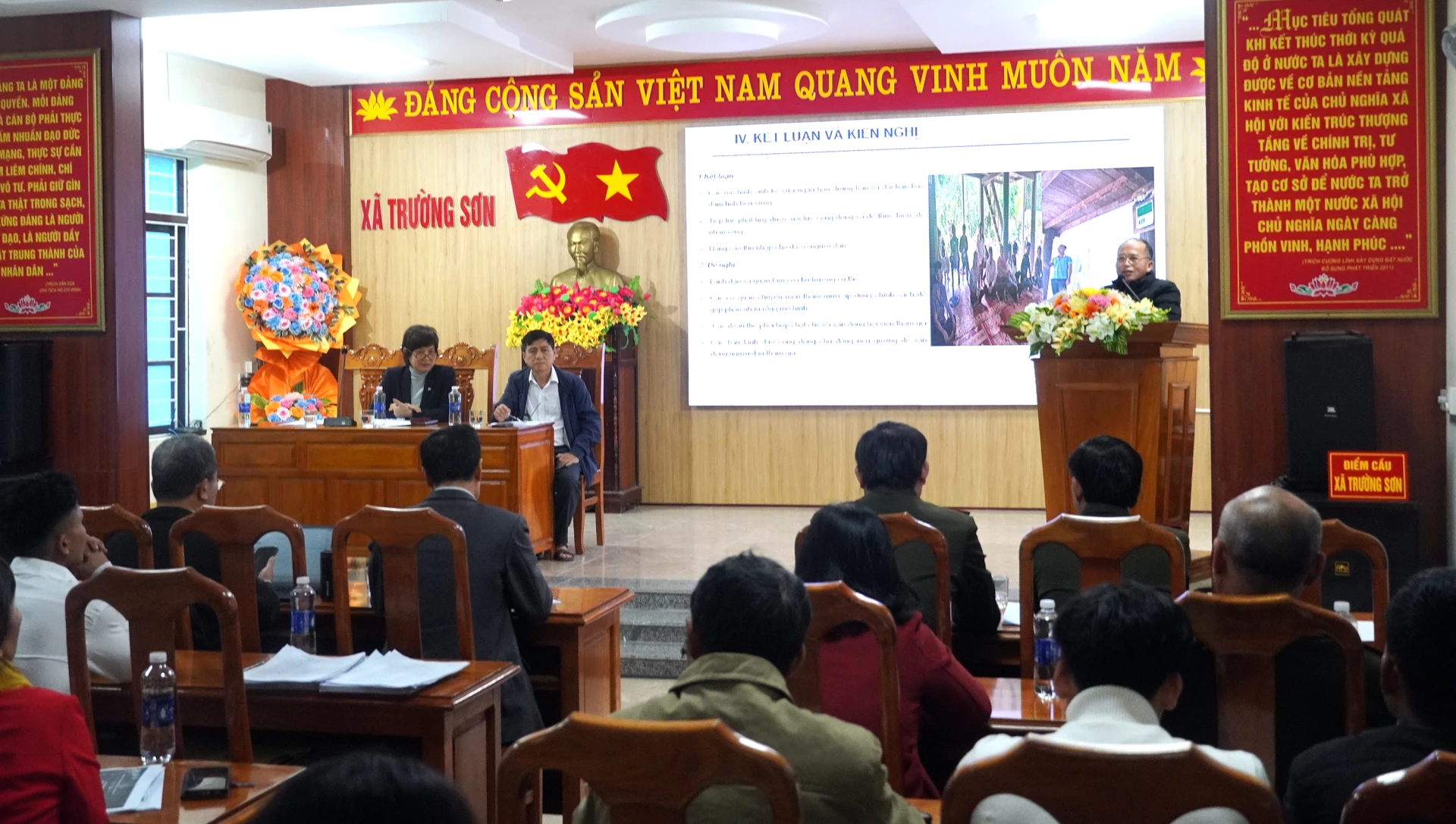 Toàn cảnh hội nghị - Ảnh: N.M