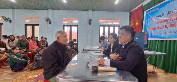 Tuyên truyền pháp luật cho đồng bào dân tộc thiểu số