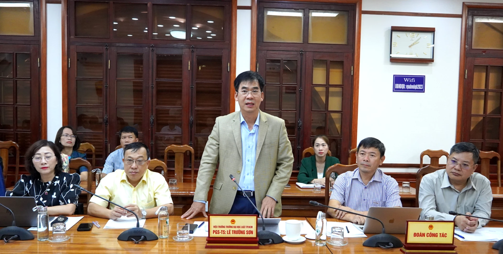 Hiệu trưởng Trường đại học Luật thành phố Hồ Chí Minh Lê Trường Sơn phát biểu. Ảnh: H.Tr.