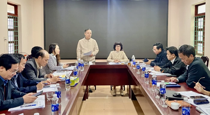 Thẩm tra các nội dung trình kỳ họp thứ 5, HĐND tỉnh khóa VIII