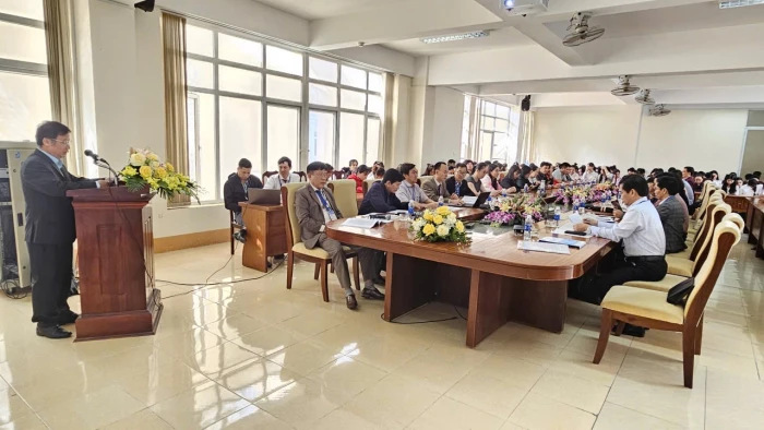 Đẩy mạnh phát triển khoa học, công nghệ, đổi mới sáng tạo và chuyển đổi số