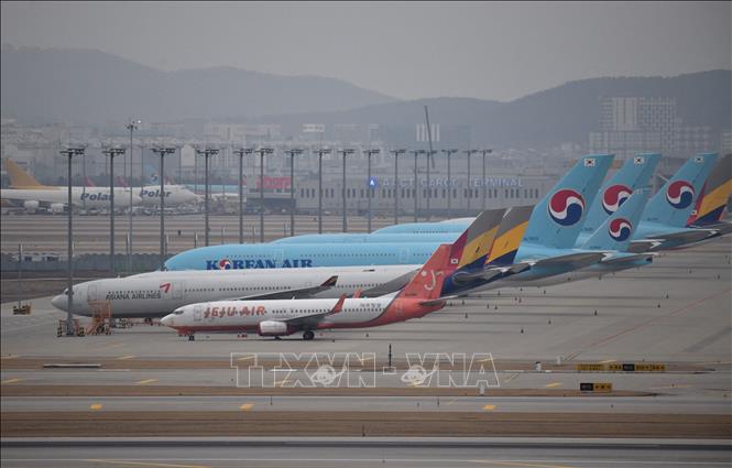 Các máy bay tại sân bay quốc tế Incheon, phía Tây thủ đô Seoul, Hàn Quốc. Ảnh minh họa: AFP/TTXVN