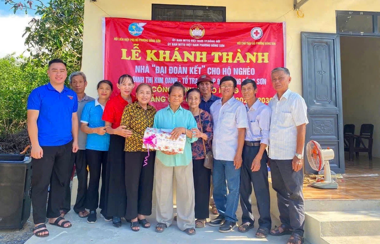 Các cấp, ngành, hội đoàn thể luôn quan tâm chăm lo nhà ở cho hộ nghèo. Ảnh: H.Tr