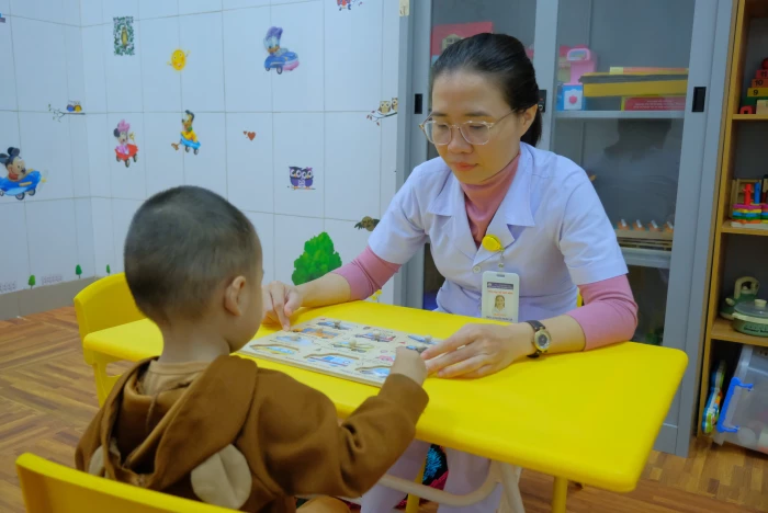 Sự sống trở lại từ đôi tay người thầy thuốc