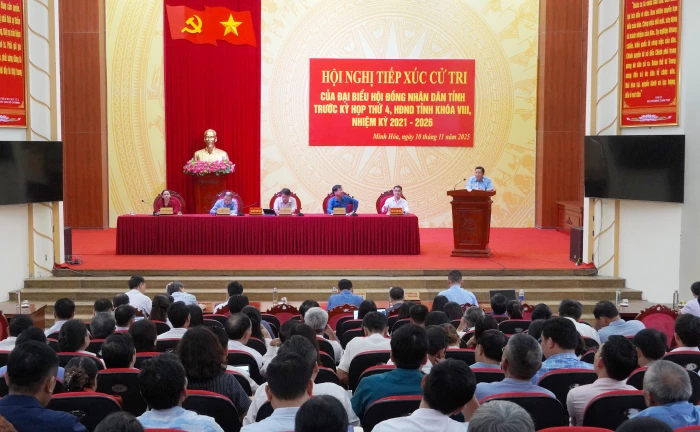 Đại biểu HĐND tỉnh tiếp xúc cử tri tại xã Minh Hóa