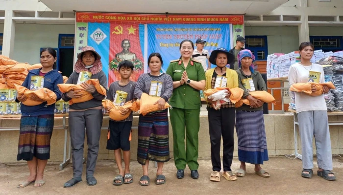 Chuyện về một nữ công an xã vùng cao