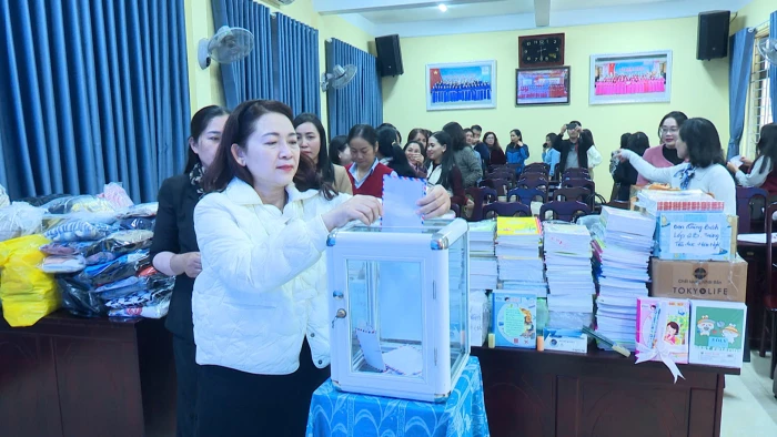 Phường Nam Đông Hà: Hơn 100 triệu đồng ủng hộ đồng bào miền Trung, Tây Nguyên bị ảnh hưởng mưa lũ