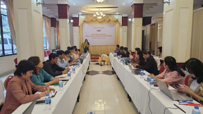 Bồi dưỡng nghiệp vụ 'Hội tụ tin tức và sản xuất đa nền tảng'
