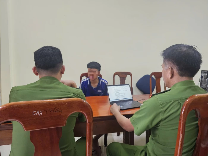 Bắt giữ đối tượng 18 tuổi có hành vi trộm cắp tài sản trên địa bàn liên xã