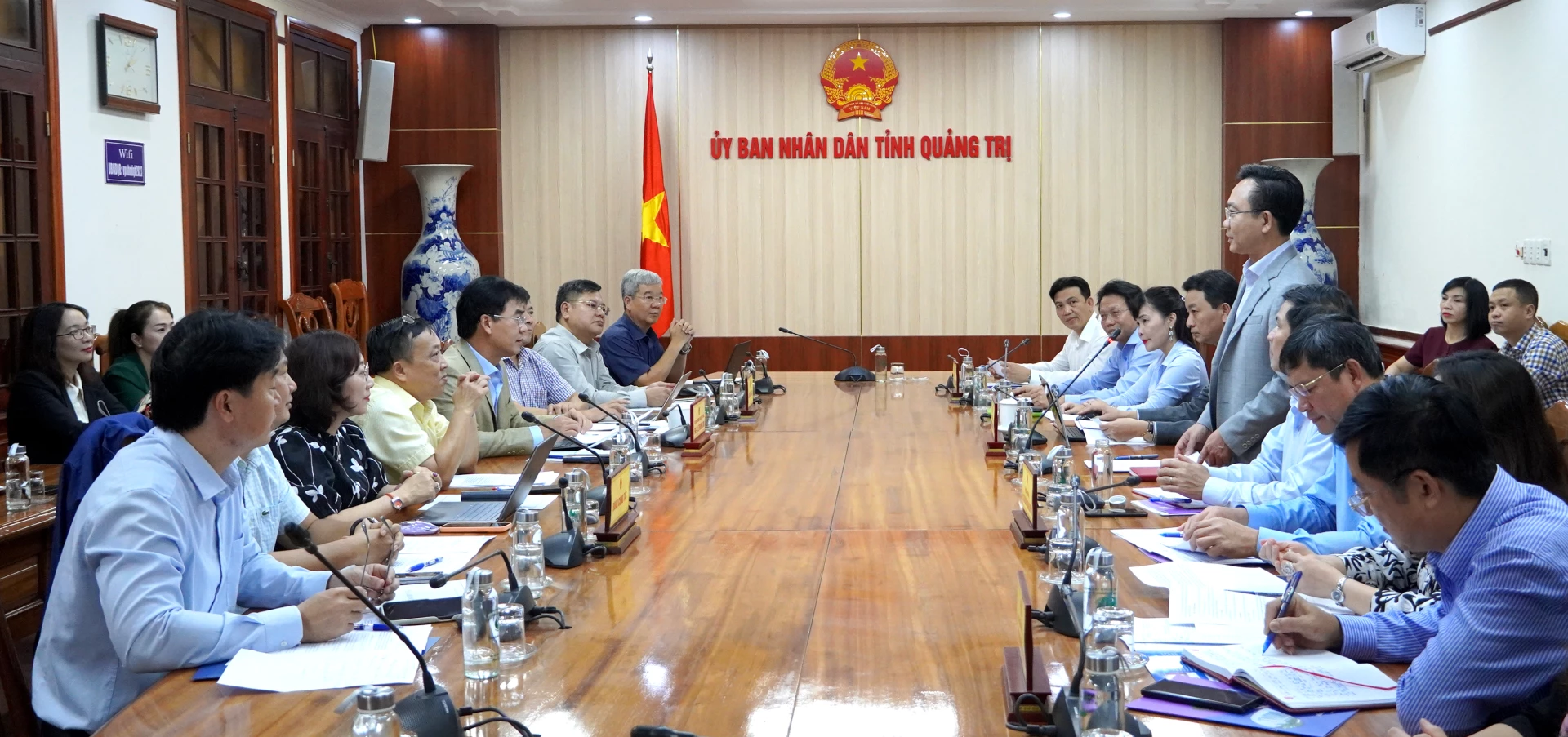 Quang cảnh buổi làm việc. Ảnh: H.Tr.